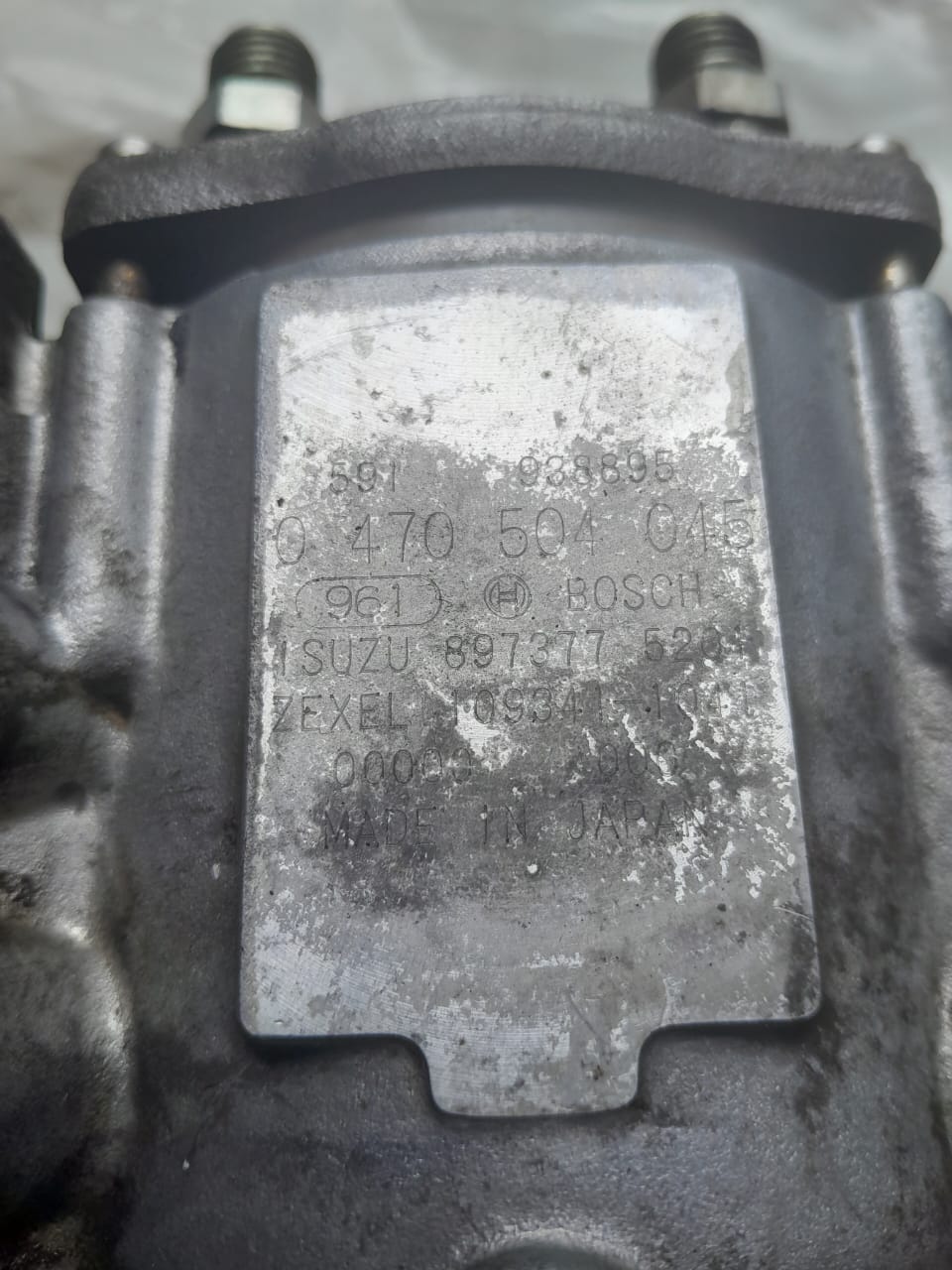 Isuzu KB300 Diesel pump - Private Seller