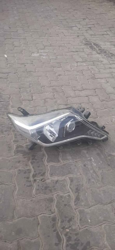 Toyota Land cruiser headlights - Private Seller Toyota Land cruiser headlights - Private Seller
