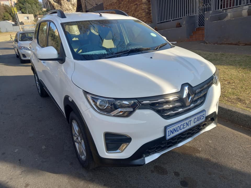 2024 RENUALT TRIBER 1.0 ENGINE PETROL, AUTOMATIC, WHITE COLOR, MILEAGE