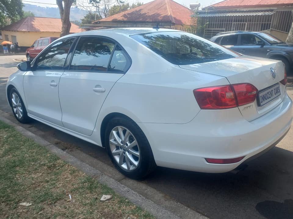 2014 VW JETTA 1.4 TSI PETROL, MANUAL, WHITE COLOR, MILEAGE 87000KMS,