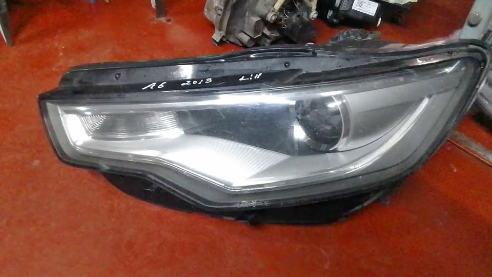 Audi A6 headlight - Private Seller Audi A6 headlight - Private Seller