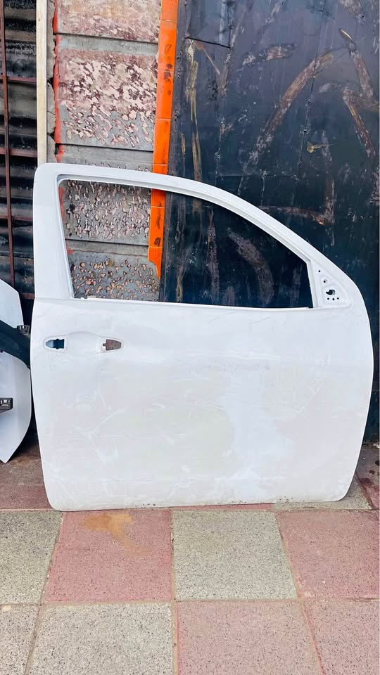 Toyota Hilux door - Private Seller Toyota Hilux door - Private Seller