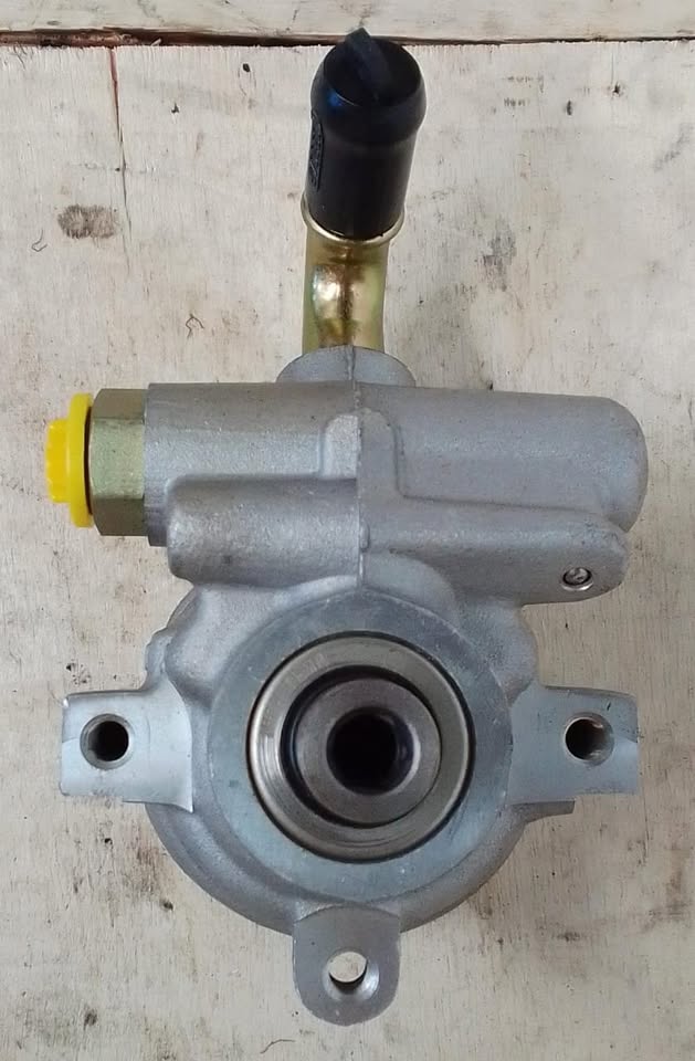 Power Steering pump For Ford or Mazda - Private Seller