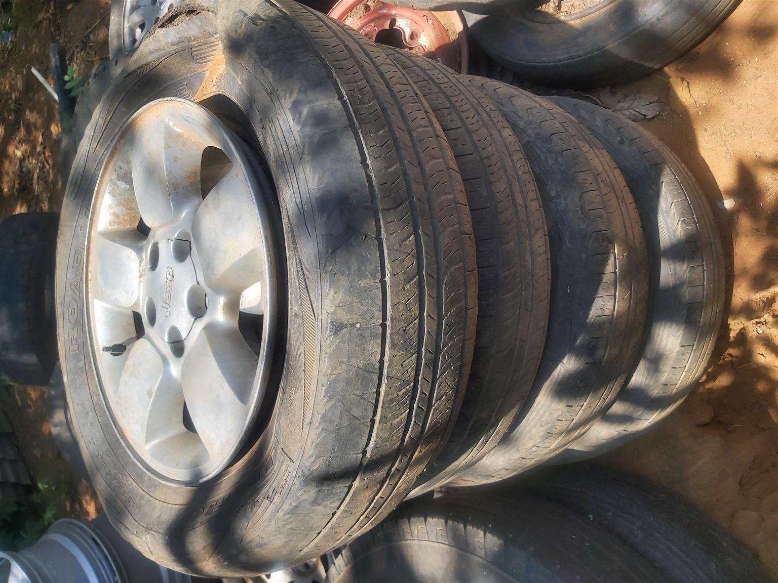 Jeep mags 16 inch Jeep mags 16 inch