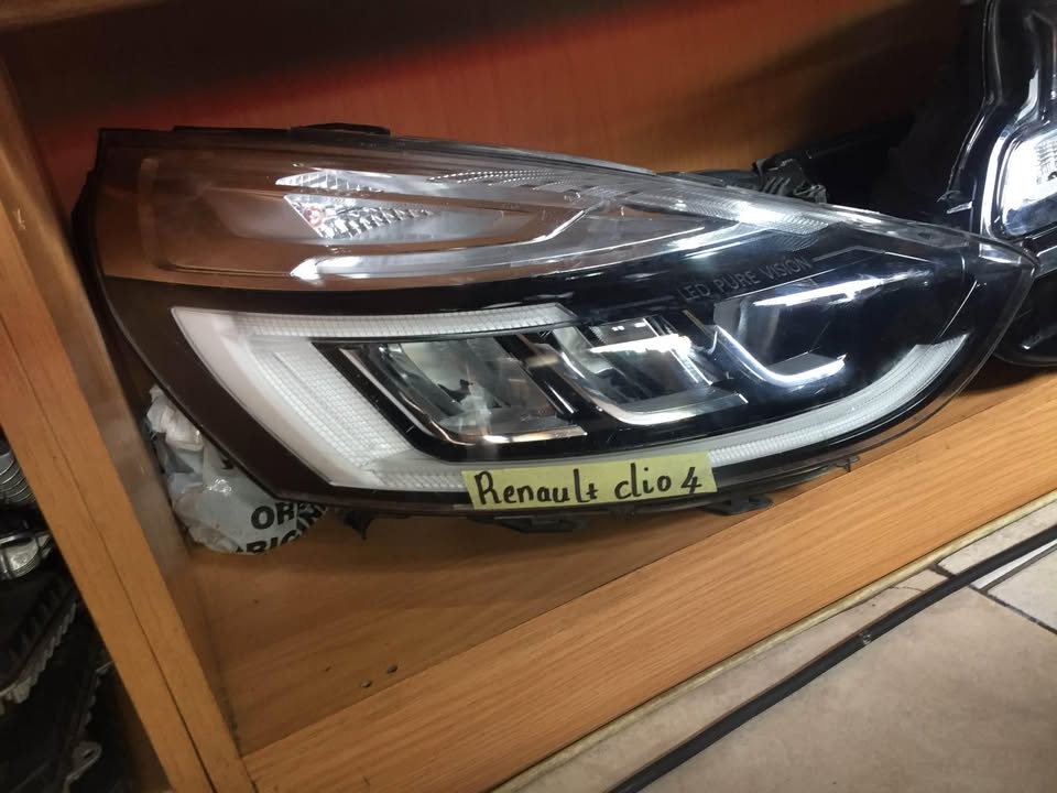 Renault Clio 4 headlights for sell in good condition nice and cleanmy WhatsApp number - Private Seller