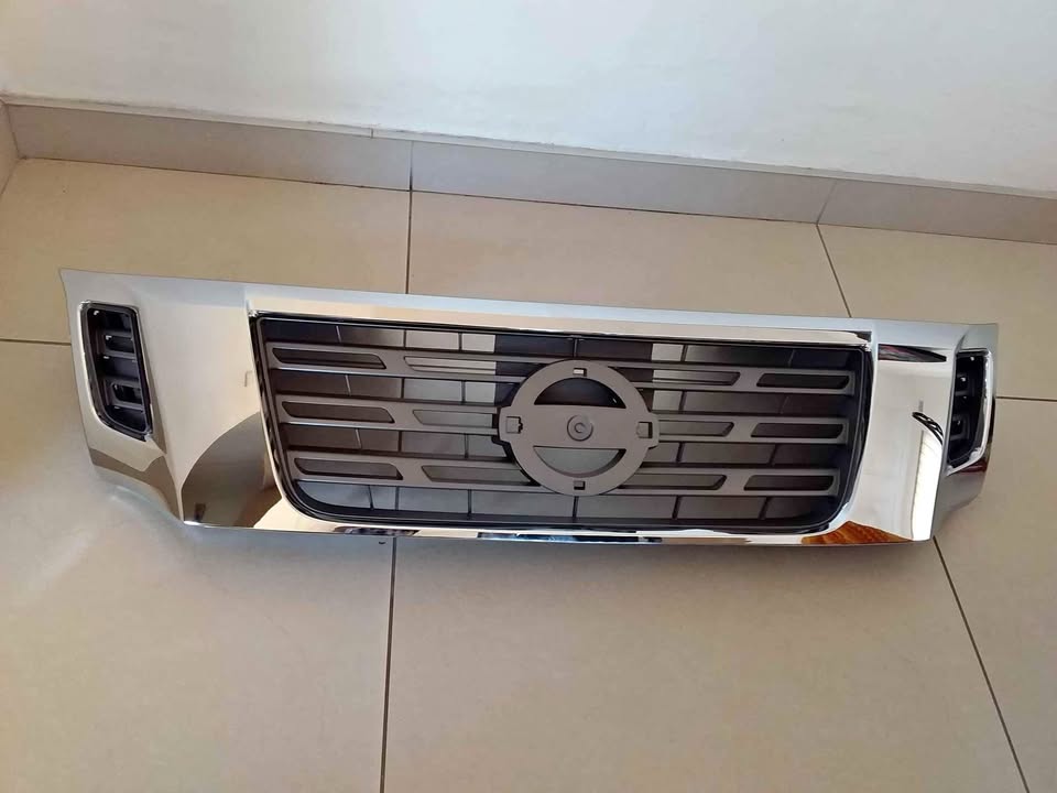 NISSAN NAVARA 2016/21 FRONT GRILLES FORSALE