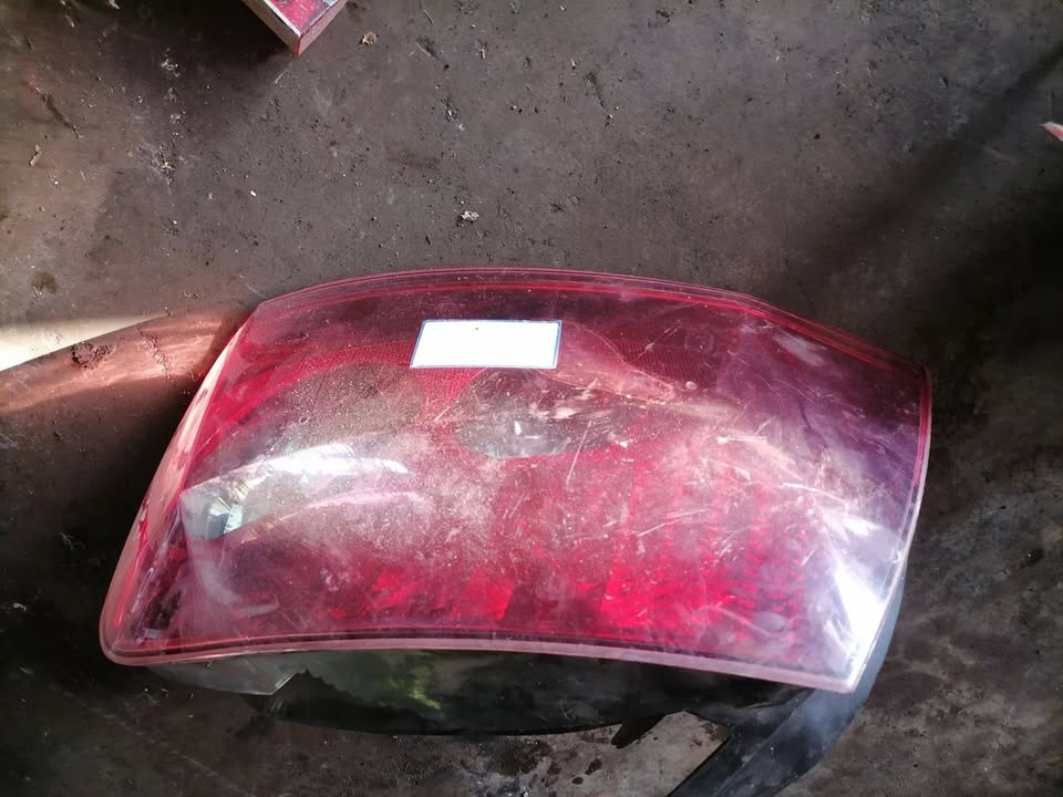 PEUGEOT 407 TAIL LIGHT - Private Seller PEUGEOT 407 TAIL LIGHT - Private Seller