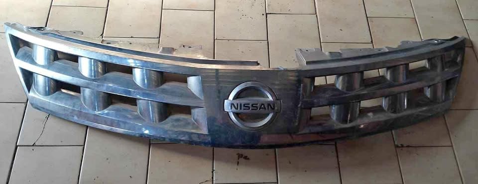 Nissan Murano grill - Private Seller Nissan Murano grill - Private Seller