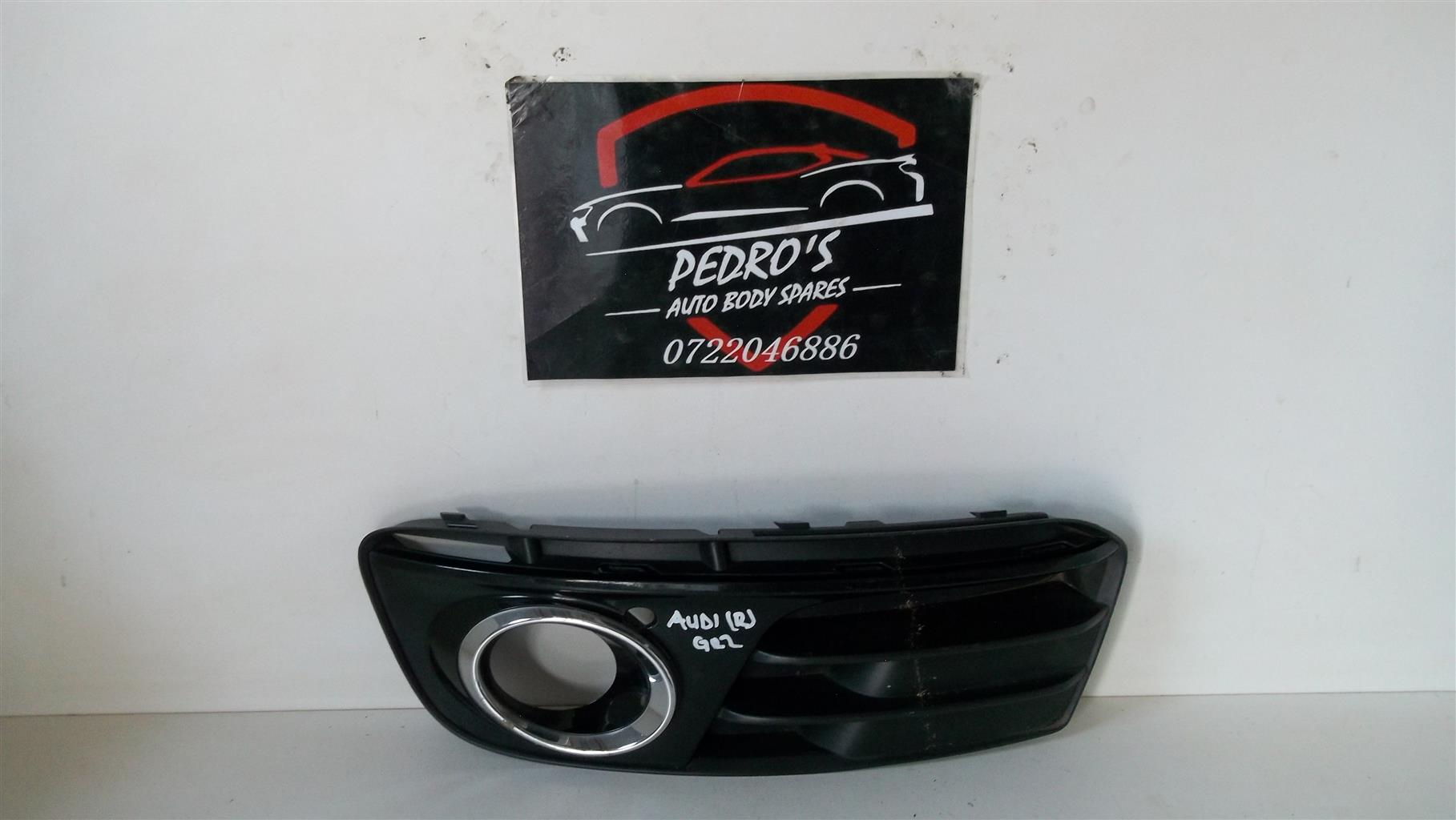 Audi Q5 '13-'17 right front bumper fog light grille - Private Seller Audi Q5 '13-'17 right front bumper fog light grille - Private Seller