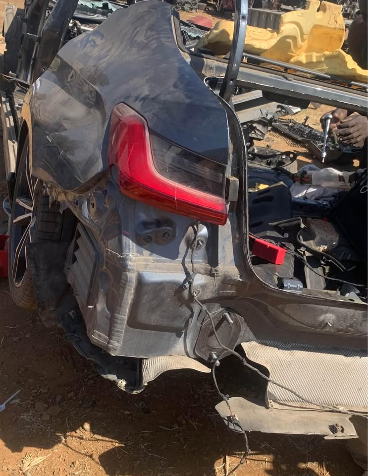 BMW G20 left rear section BMW G20 left rear section