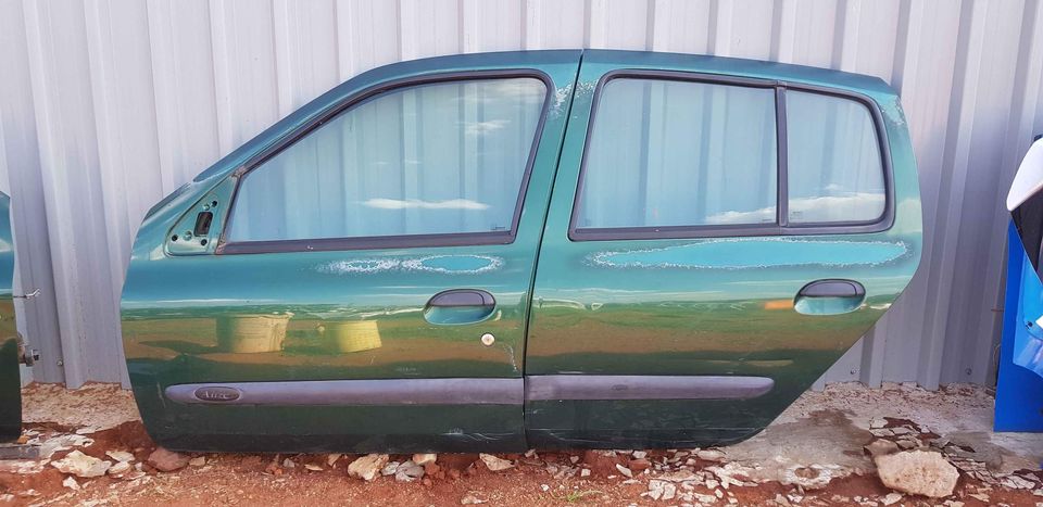 Renault Clio doors - Private Seller Renault Clio doors - Private Seller