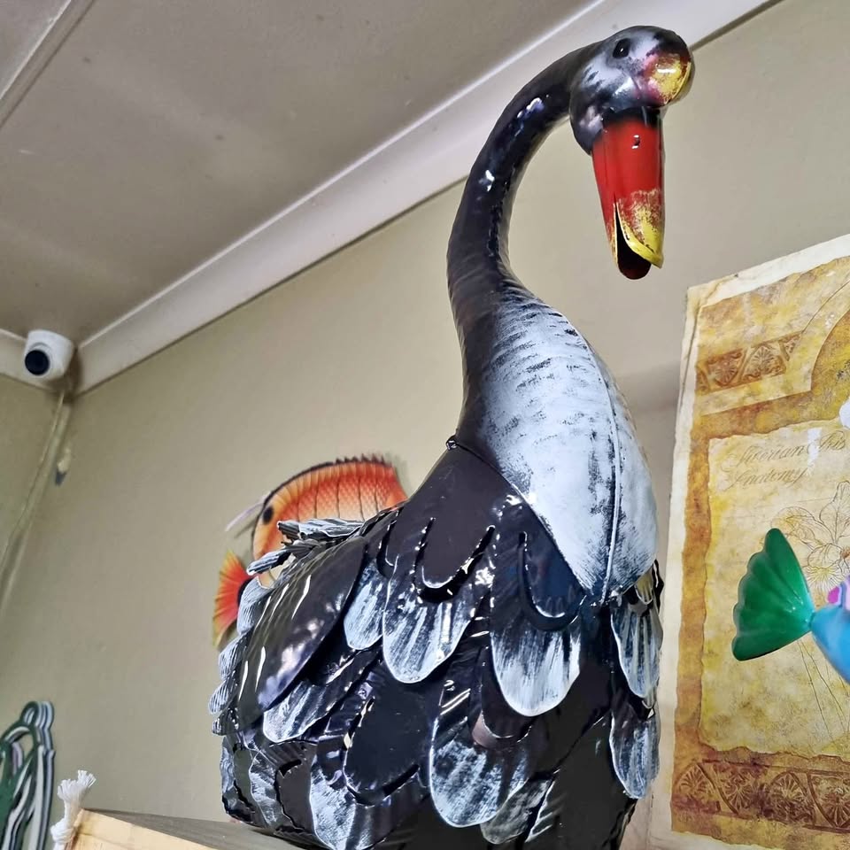 Metal Garden Swan Large Metal Garden Swan Large