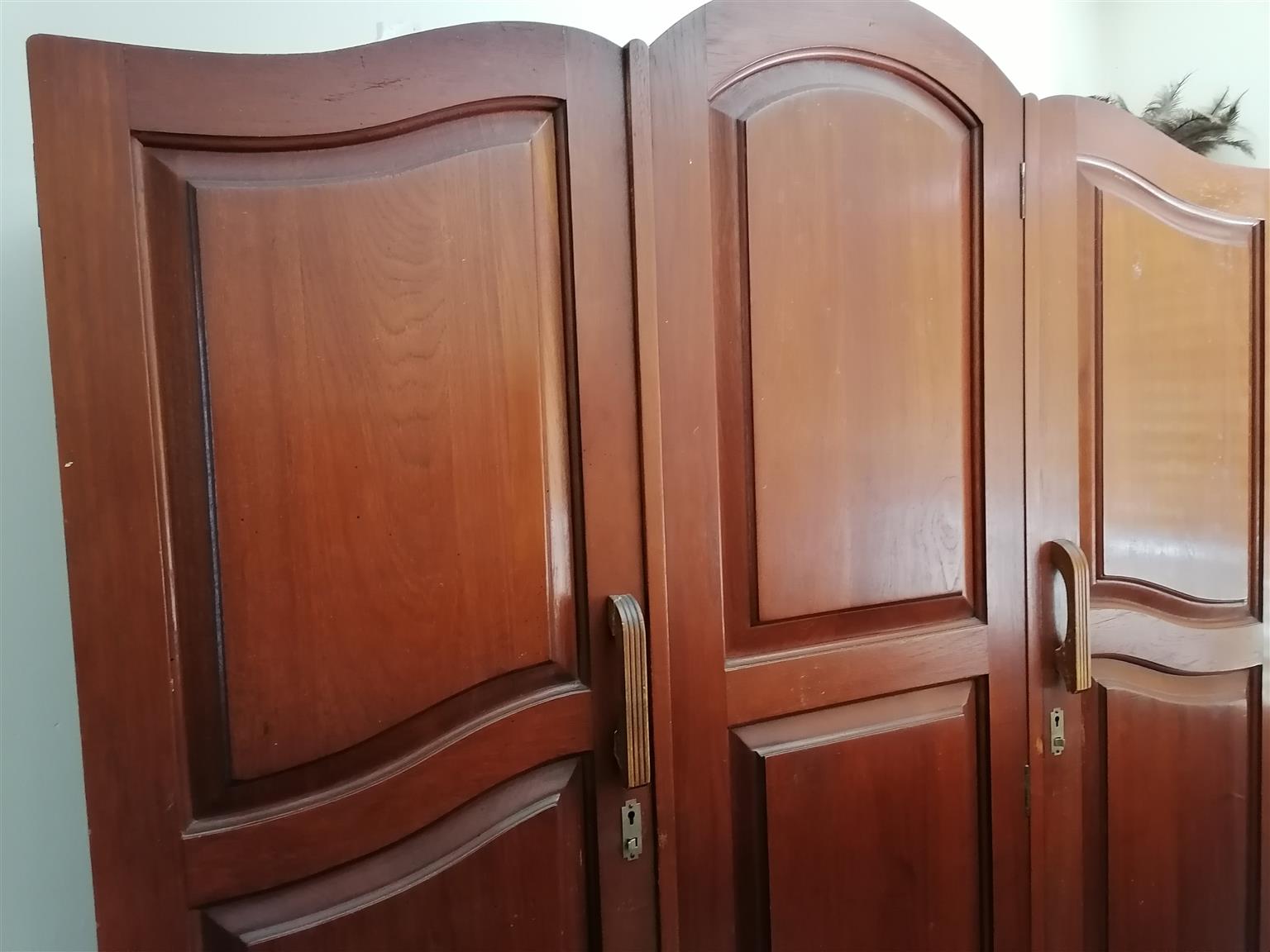 Antique Imbuia wood wardrobe set Antique Imbuia wood wardrobe set