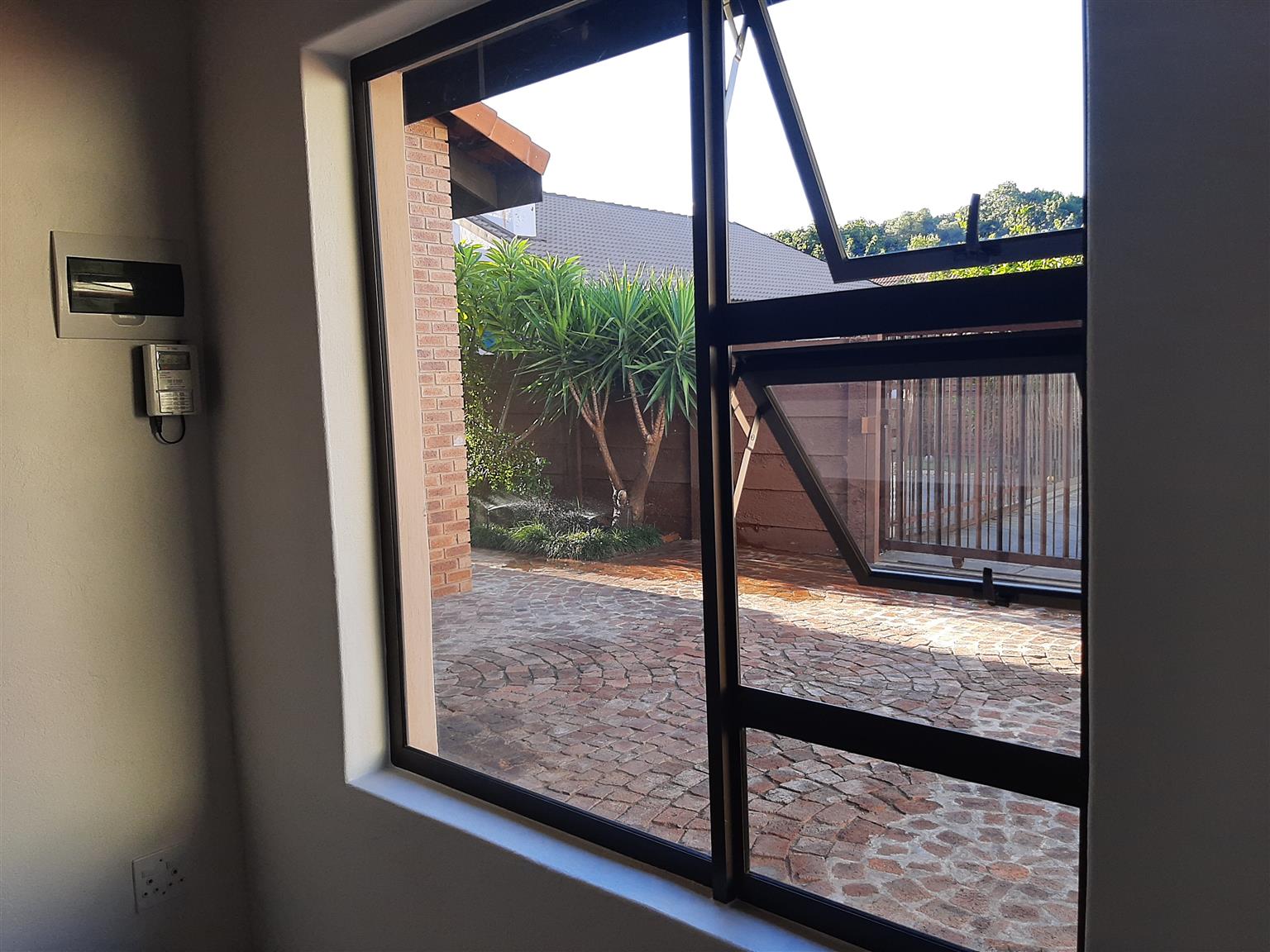 Ensuite Room/Unit to Let in Pretoria North Junk Mail