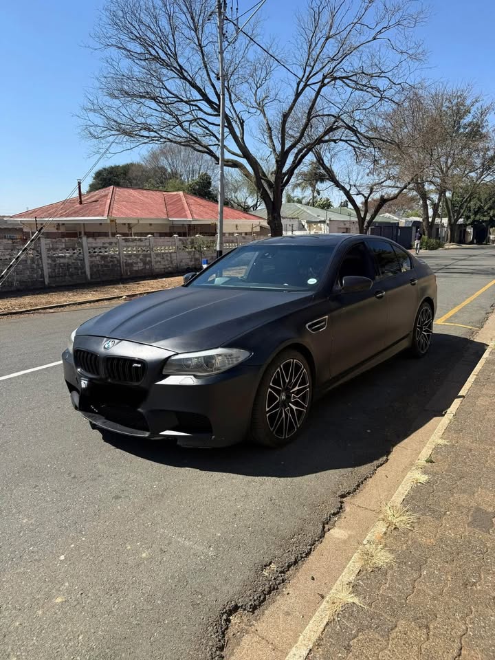 2012 BMW M5 DCT FOR SALE - Private Seller 2012 BMW M5 DCT FOR SALE - Private Seller