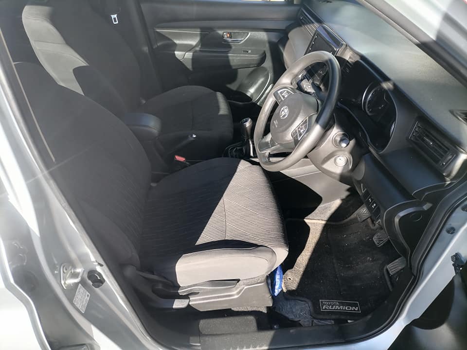 2023 Toyota Rumion 1.5 GL SX Seven seater with Full service history Nice interior seat Reserve Camer