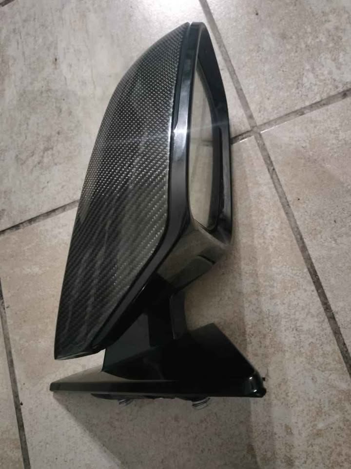Bmw M4  G82  Right-side mirror - Private Seller