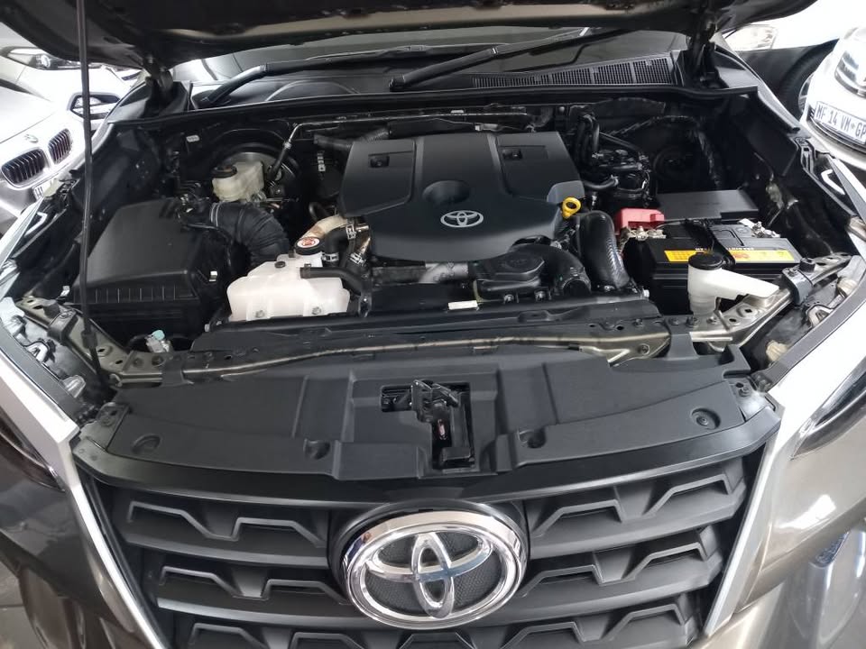 2022 Toyota fortuner 2.4 GD6, 7 Seater ,Disiel Reverse camera and reverse sensor Service history