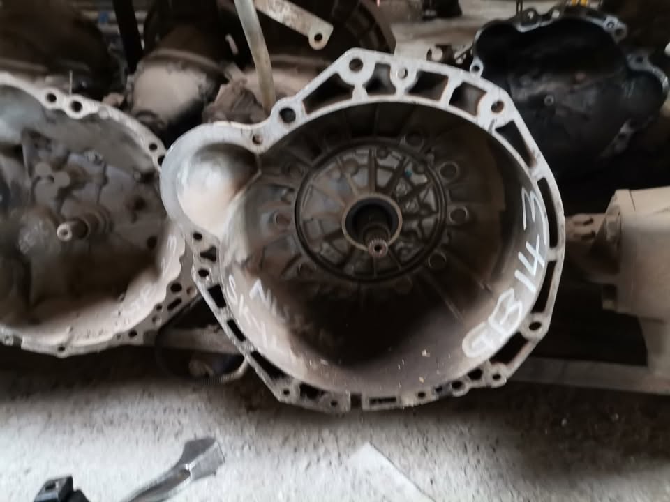 Nissan Skyline gearbox - Private Seller Nissan Skyline gearbox - Private Seller