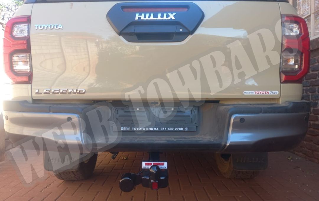 Toyota Hilux Legend Standard/Detachable Towbars - Private Seller Toyota Hilux Legend Standard/Detachable Towbars - Private Seller