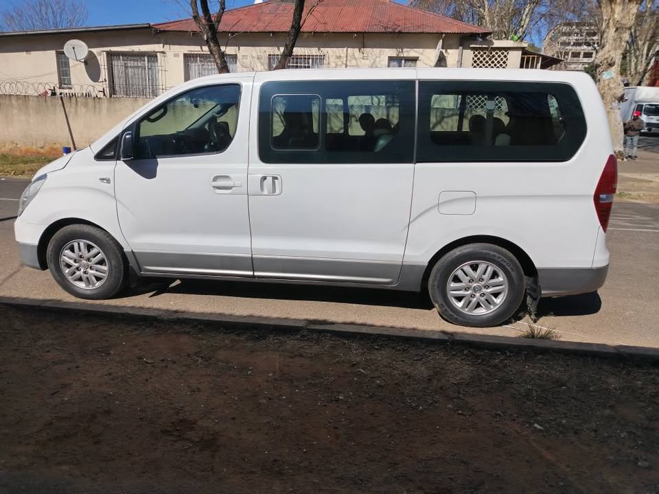 2016 Hyundai H1 2.5diesel automatic