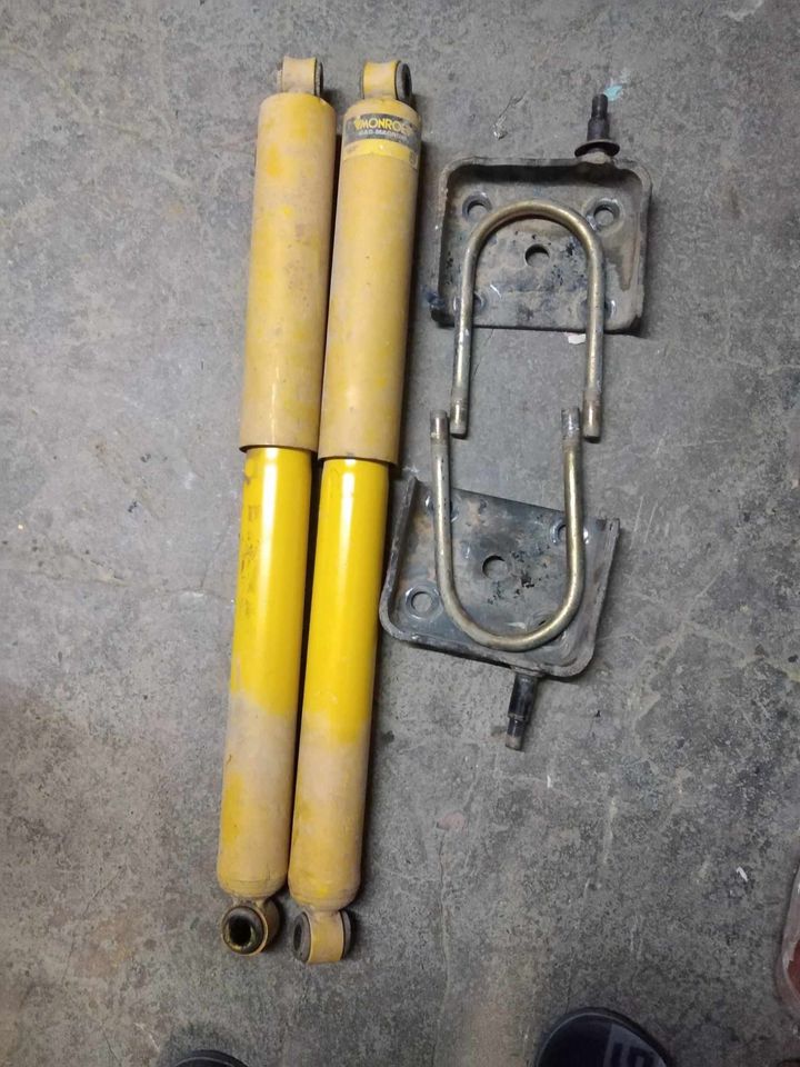 2012 ISUZU REAR SUSPENSION AND DIFF - Private Seller 2012 ISUZU REAR SUSPENSION AND DIFF - Private Seller