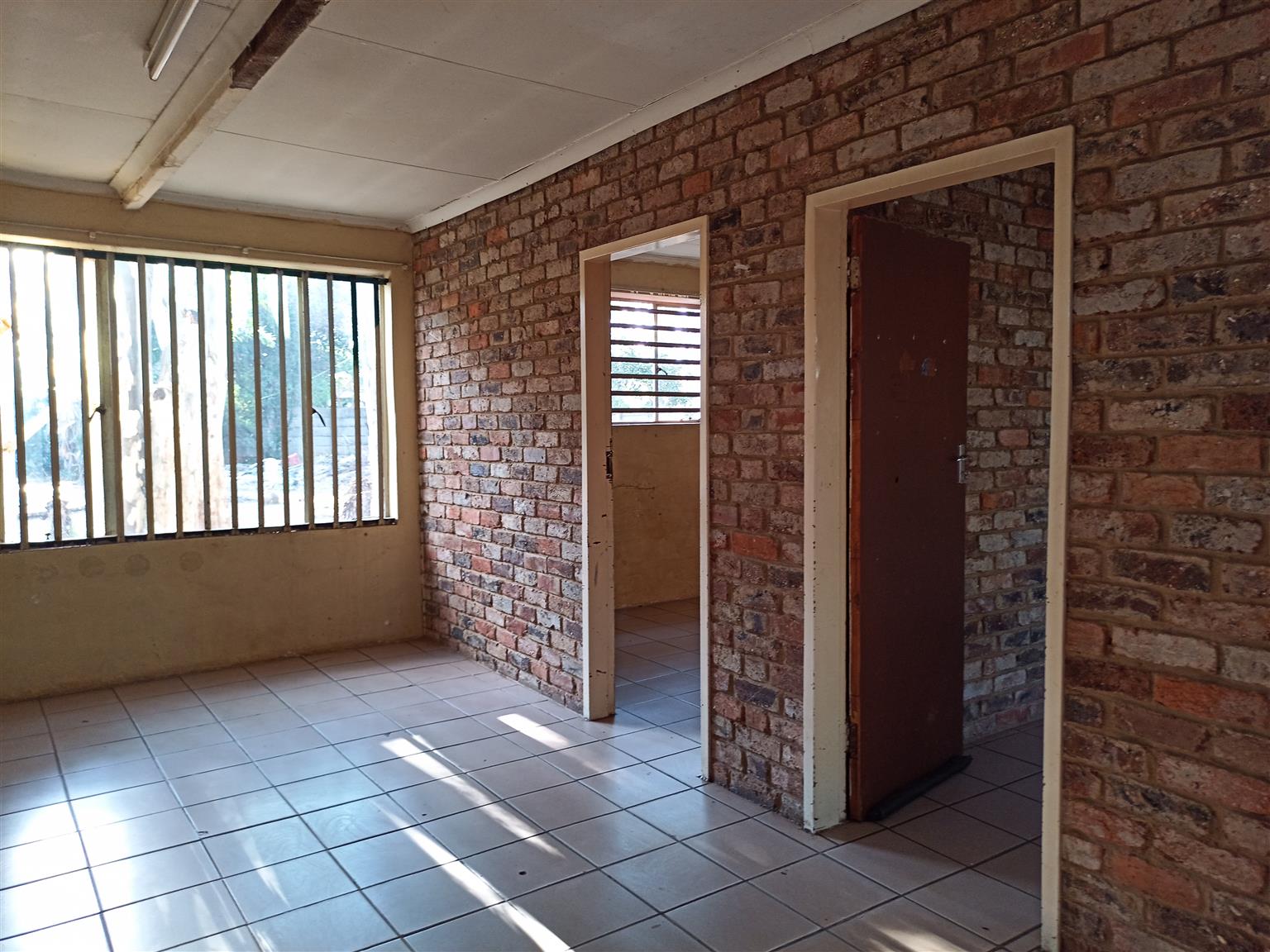 Grannies flat to rent in PTA north Junk Mail Marketplace