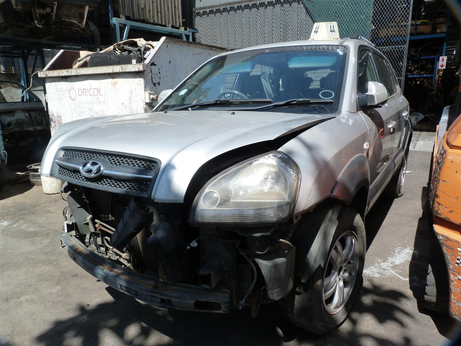 Hyundai Tucson 2.0 GLS Manual Silver - 2007 STRIPPING FOR SPARES - Private Seller Hyundai Tucson 2.0 GLS Manual Silver - 2007 STRIPPING FOR SPARES - Private Seller