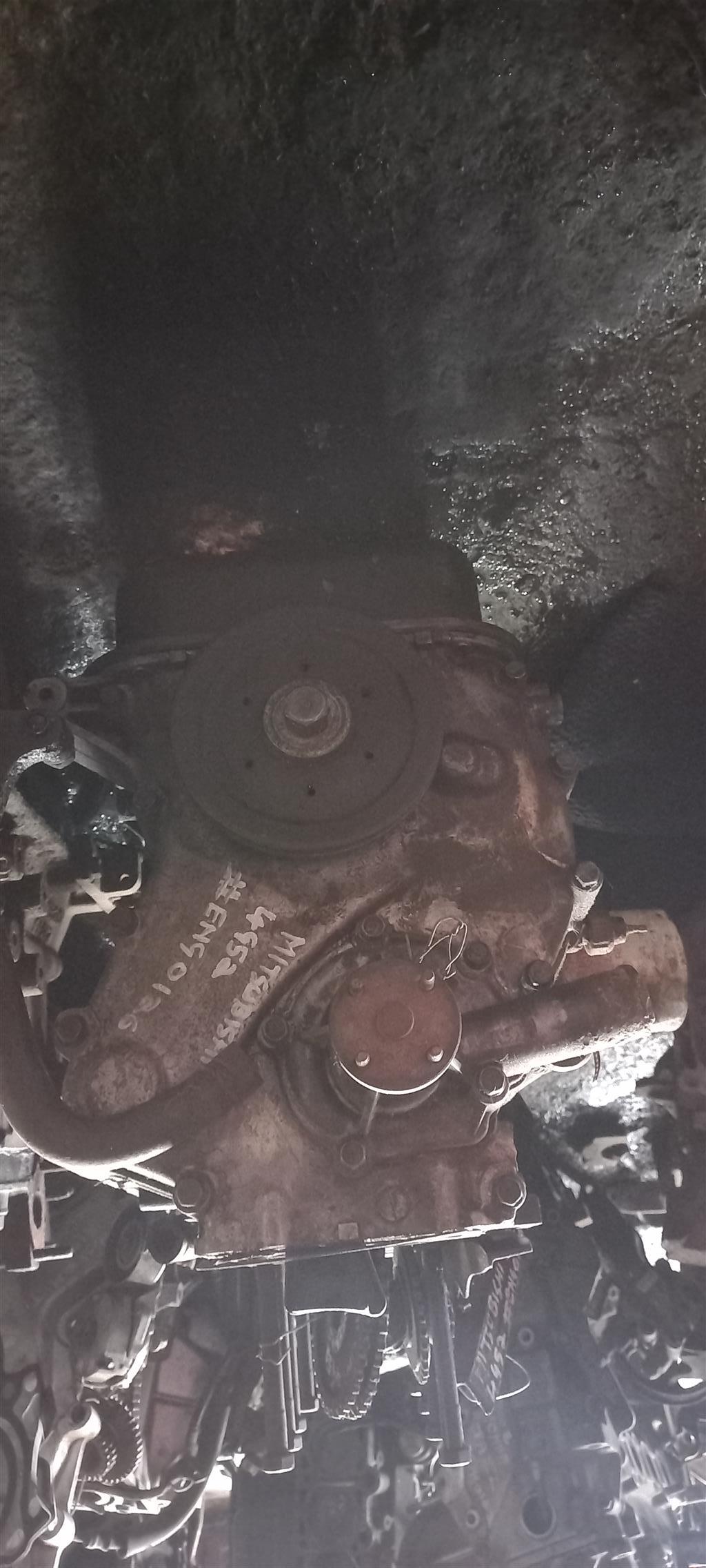 Mitsubishi engine (4G52 engine code) stripping - Private Seller