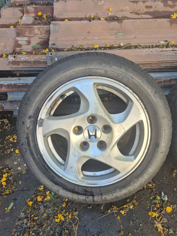 3 x 16inch Honda Prelude mags - Private Seller 3 x 16inch Honda Prelude mags - Private Seller