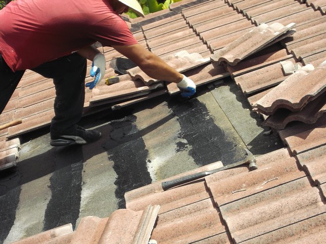 Roof Leaks Repairs Maintanence Waterproofing In Brits Roof Leaks Repairs Maintanence Waterproofing In Brits Water Proffing