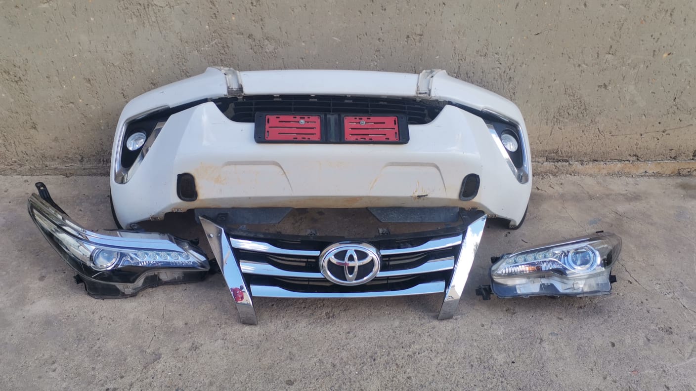 Toyota Gd6 club cab and double cab stripping for spears - Private Seller