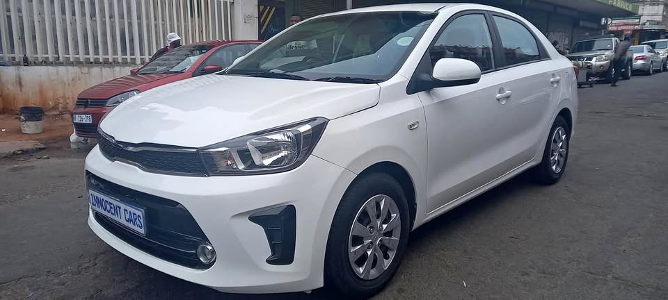 USED 2022 KIA PEGAS SEDAN 1.4 PETROL, MANUAL, WHITE COLOUR, MILEAGE 57000KM USED 2022 KIA PEGAS SEDAN 1.4 PETROL, MANUAL, WHITE COLOUR, MILEAGE 57000KM