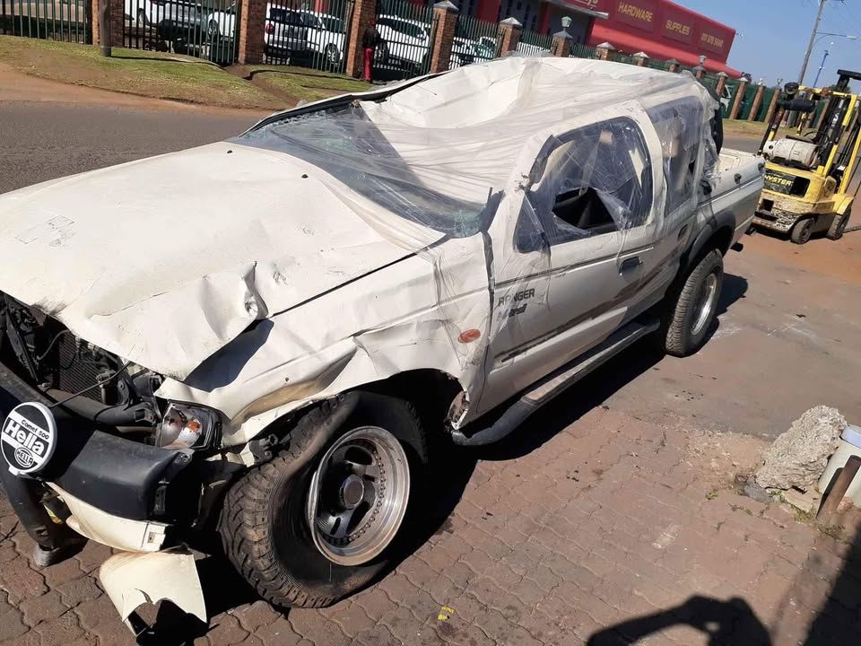 2005 Ford ranger 2.5 xlt stripping for parts Call/Whatsapp Carl - Private Seller
