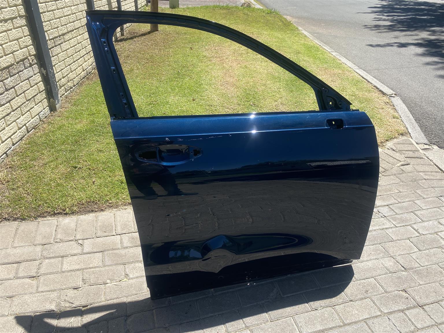 2025 HAVAL H6 GT RIGHT FRONT DOOR SHELL FOR SALE. IN EXCELLENT CONDITION - Private Seller 2025 HAVAL H6 GT RIGHT FRONT DOOR SHELL FOR SALE. IN EXCELLENT CONDITION - Private Seller