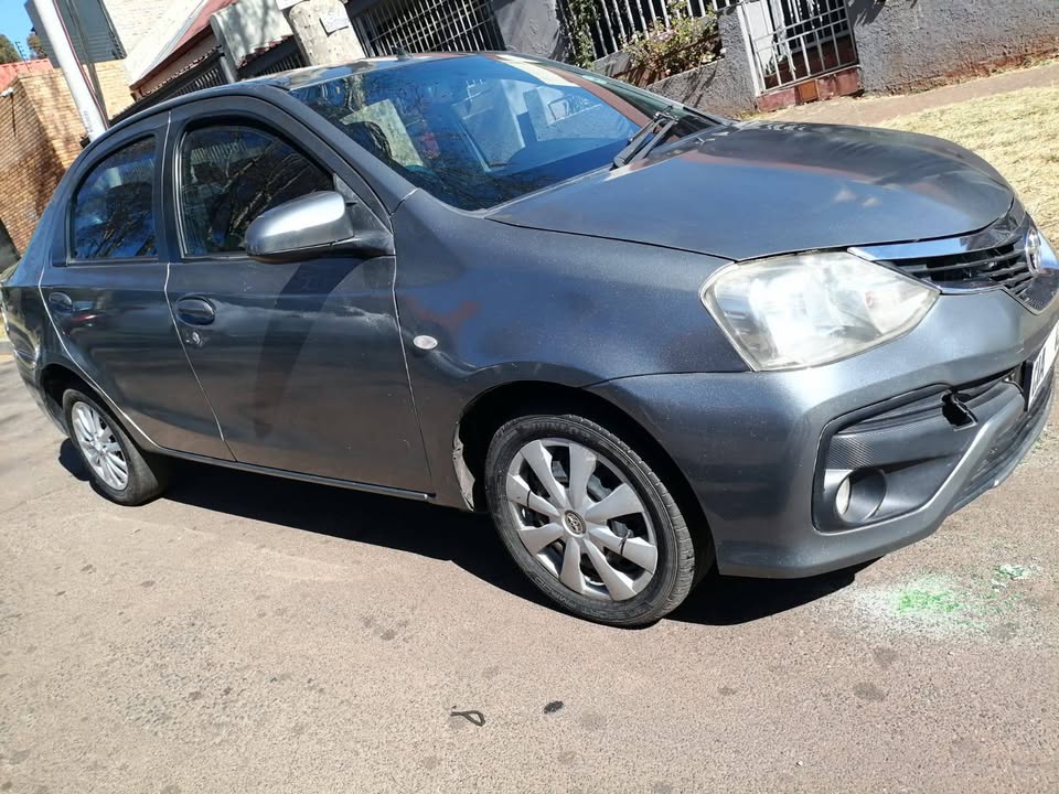 2017 TOYOTA ETIOS SEDAN 1.5 SPRINT MANUAL TRANSMISSION IN EXCELLENT CONDITION