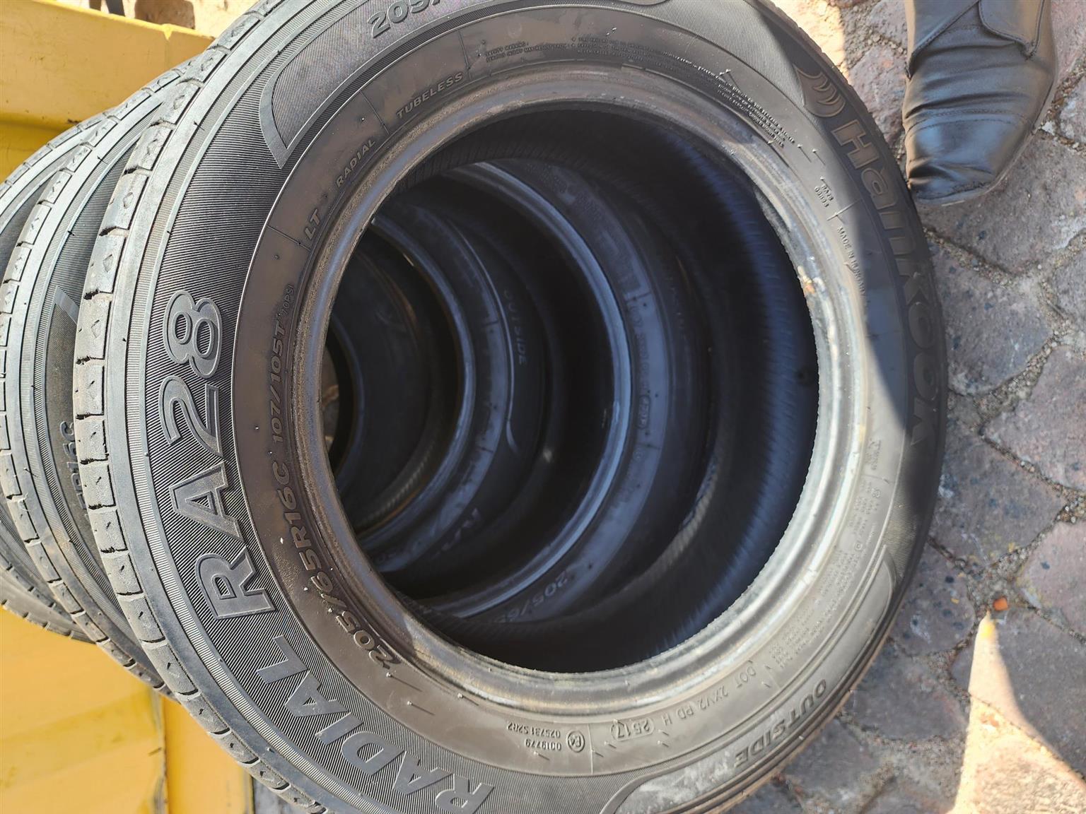 Volkswagen Kombi Tyres - Private Seller Volkswagen Kombi Tyres - Private Seller
