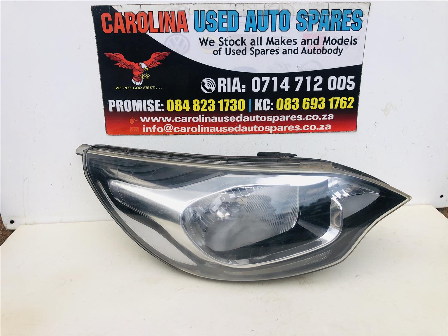 Kia Rio MK4 right side standard headlight (sedan) (2016-2019) - Private Seller Kia Rio MK4 right side standard headlight (sedan) (2016-2019) - Private Seller