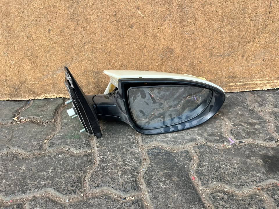 2024 Hyundai i20 Grand Mirror - Private Seller 2024 Hyundai i20 Grand Mirror - Private Seller