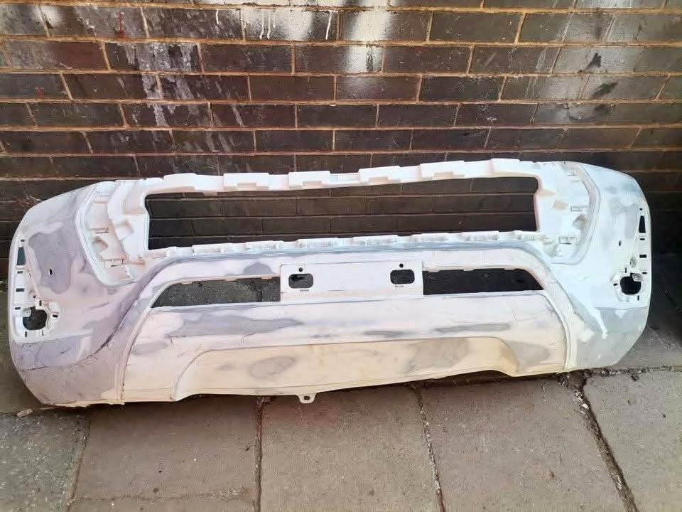 Toyota Hilux Gd6 Front Bumper 2019 2021 Used Auto Body Spare Parts - Private Seller Toyota Hilux Gd6 Front Bumper 2019 2021 Used Auto Body Spare Parts - Private Seller