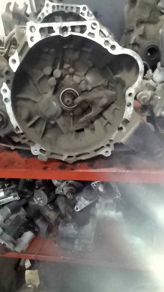 TOYOTA 1ZZ MANUAL GEARBOX FOR SALE - Private Seller TOYOTA 1ZZ MANUAL GEARBOX FOR SALE - Private Seller