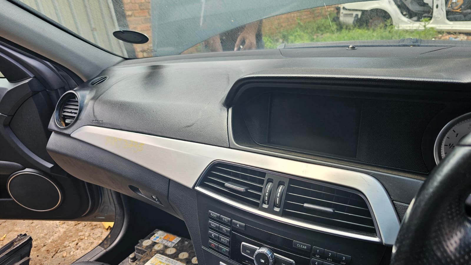 Mercedes C200 dashboard for sale used - Private Seller Mercedes C200 dashboard for sale used - Private Seller
