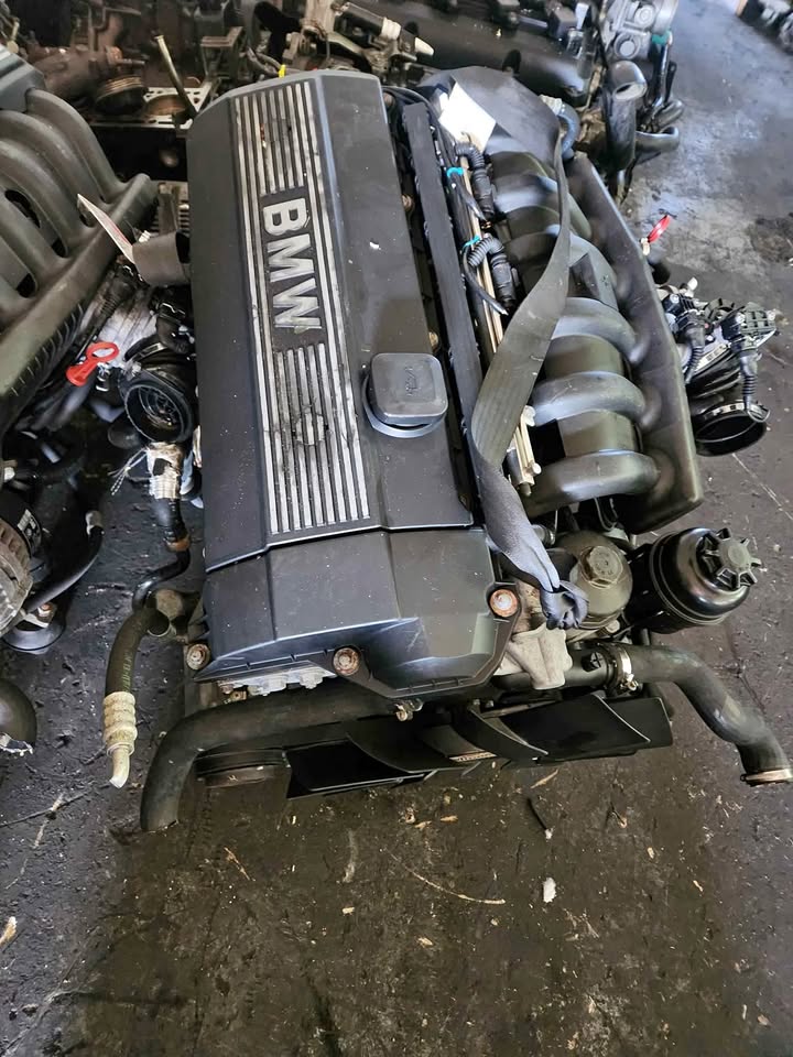 BMW 328i SINGLE VANOS ENGNE FOR SALE - Private Seller BMW 328i SINGLE VANOS ENGNE FOR SALE - Private Seller