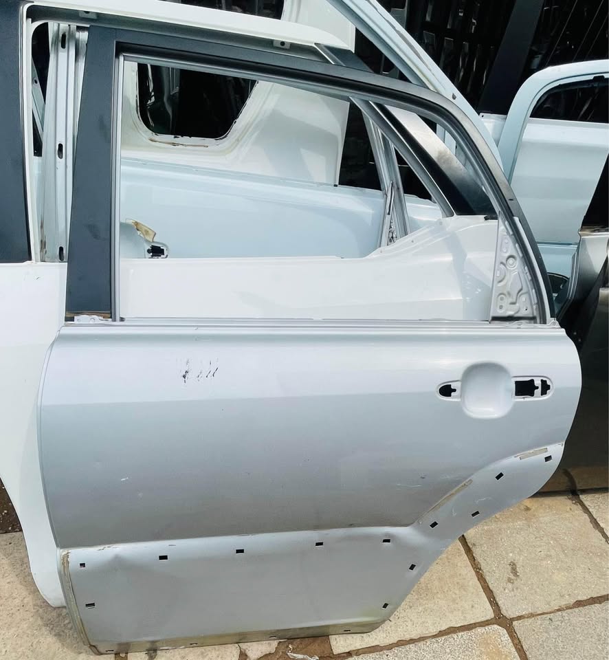 KIA SPORTAGE BACK DOOR 2009/12 - Private Seller