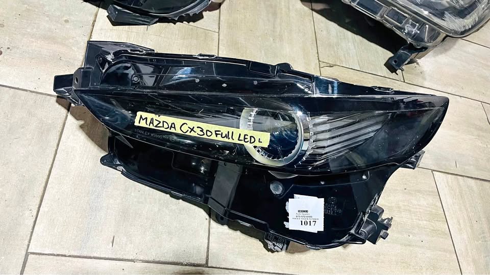 Mazda CX30 headlight - Private Seller Mazda CX30 headlight - Private Seller