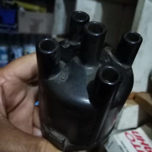 Dist cap, older vehicle