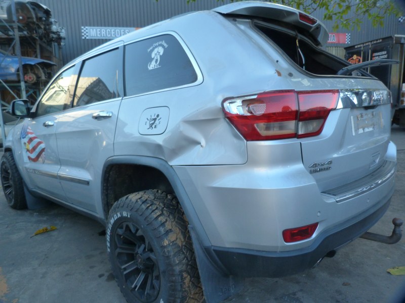 Jeep Grand Cherokee 3.0 V6 CRD 4x4 LTD Diesel AT EXL Silver - 2012 SPARESBOYZ S - Private Seller Jeep Grand Cherokee 3.0 V6 CRD 4x4 LTD Diesel AT EXL Silver - 2012 SPARESBOYZ S - Private Seller