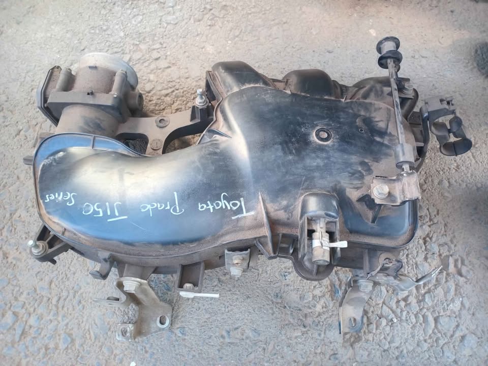 Toyota Prado J150 series intake manifold for sale WhatsApp or cell - Private Seller