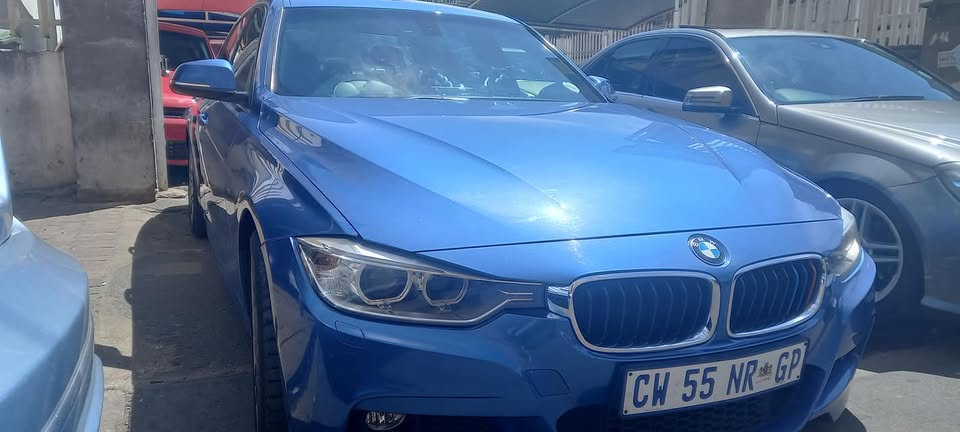 2014 BMW 320i M-SPORT AUTOMATIC TRANSMISSION, BLUE COLOUR