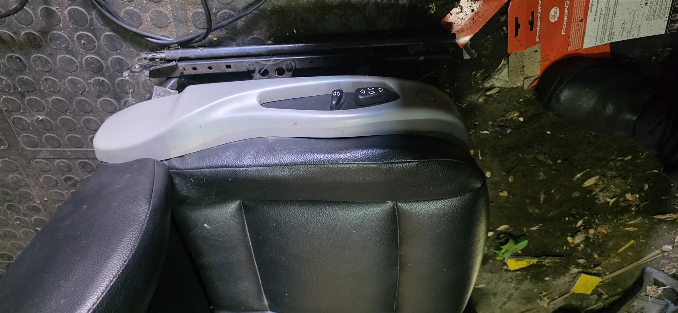 BMW E46 Front Seats - Private Seller
